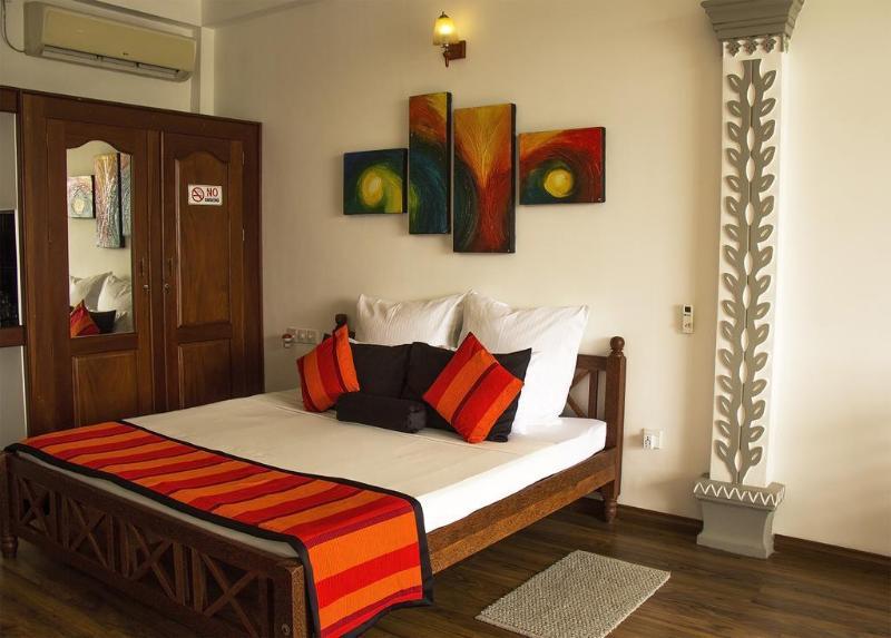 Thumbelina Apartments & Hotel Aluthgama Exterior photo